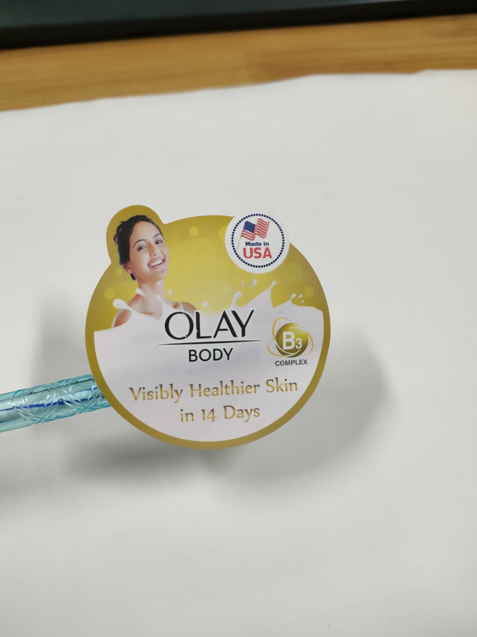 nhan-khu-eo-decal-nhua-sua